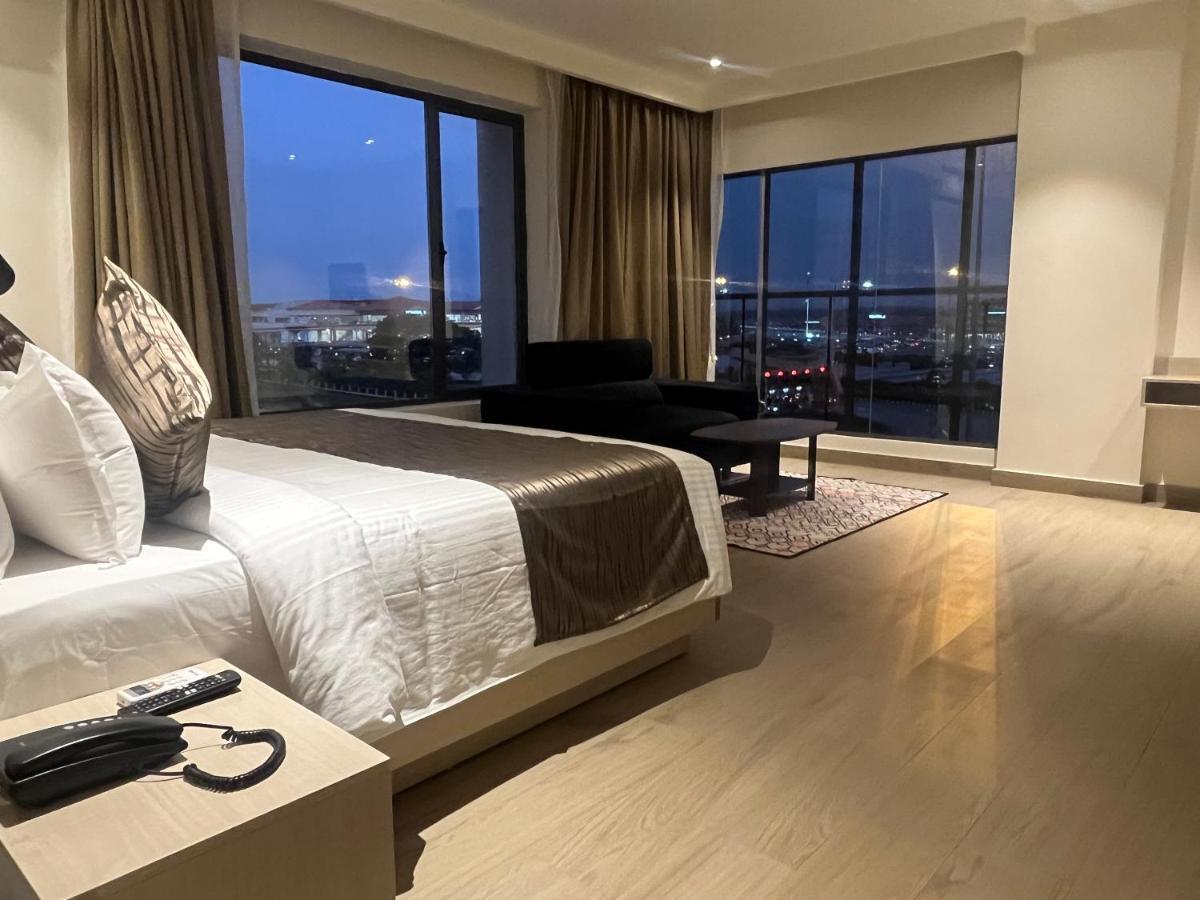 Presidency Airport Hotel Kochi المظهر الخارجي الصورة