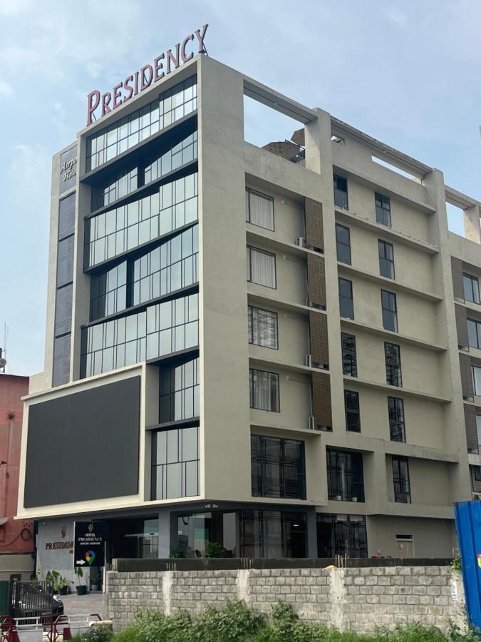 Presidency Airport Hotel Kochi المظهر الخارجي الصورة