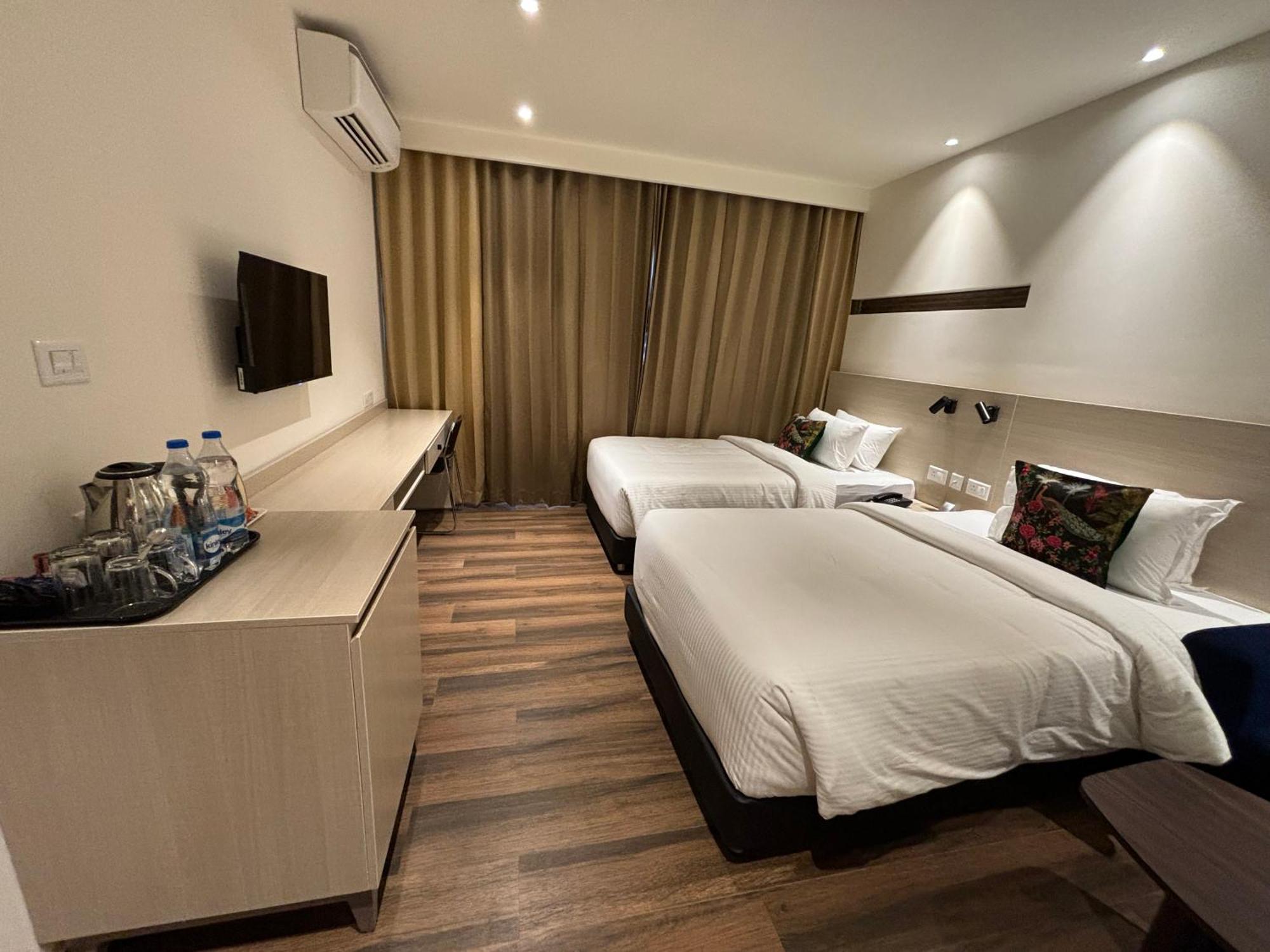 Presidency Airport Hotel Kochi المظهر الخارجي الصورة