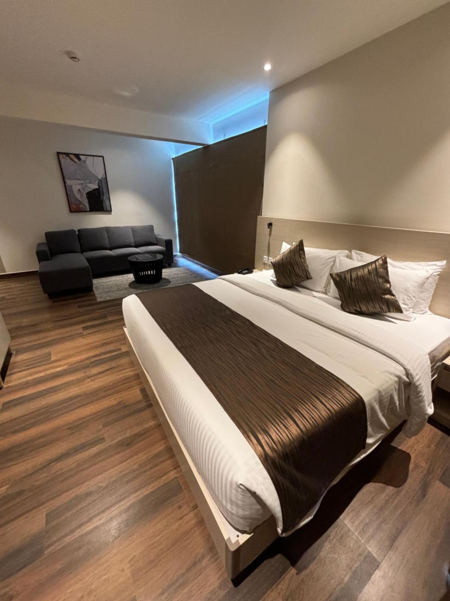 Presidency Airport Hotel Kochi المظهر الخارجي الصورة