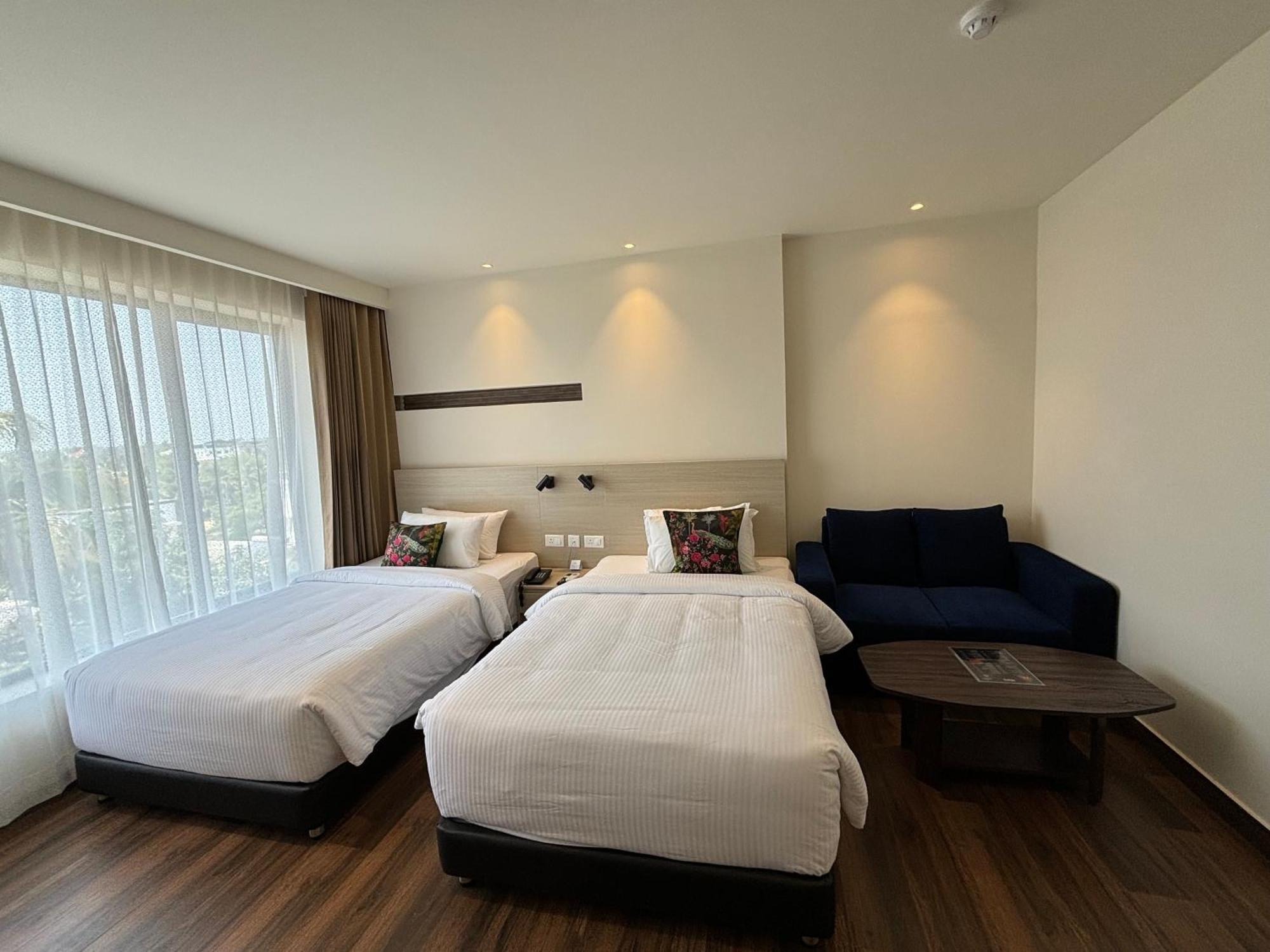 Presidency Airport Hotel Kochi المظهر الخارجي الصورة