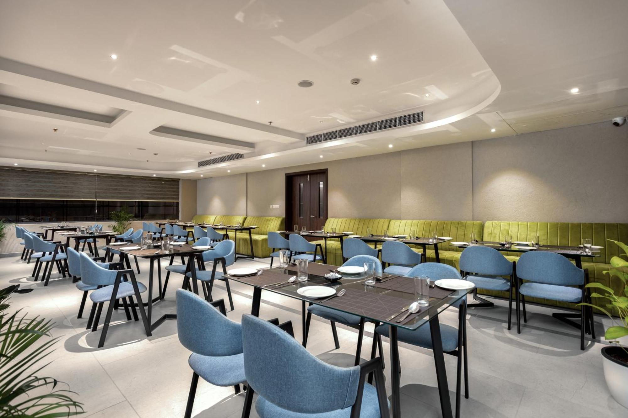 Presidency Airport Hotel Kochi المظهر الخارجي الصورة
