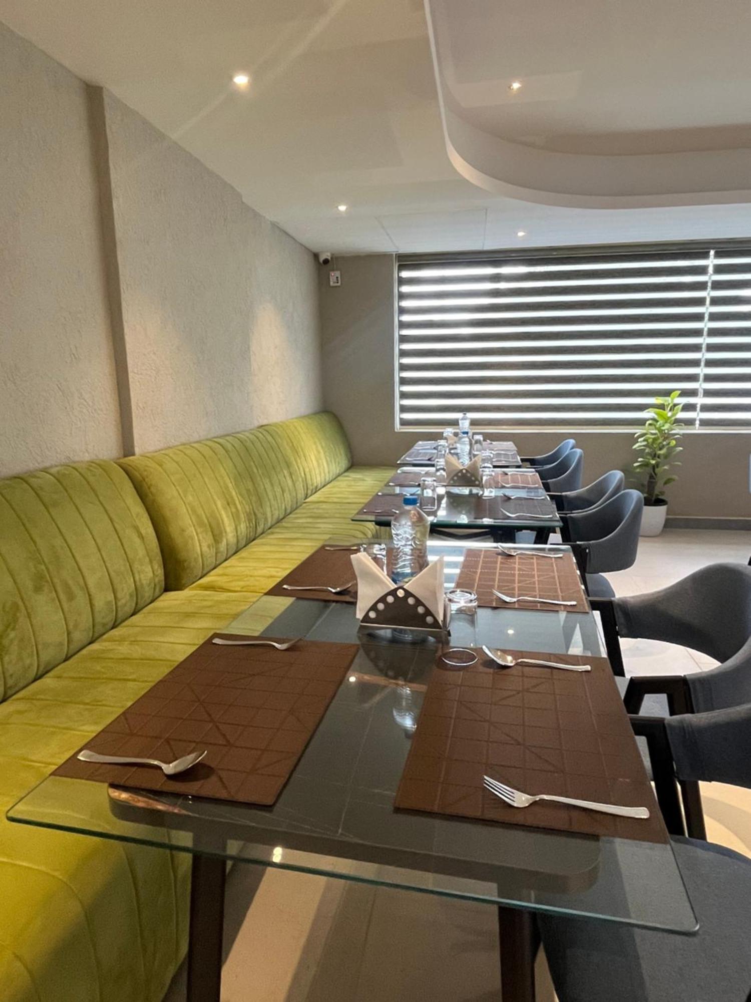 Presidency Airport Hotel Kochi المظهر الخارجي الصورة